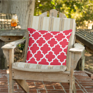 Modern Red Moroccan Quatrefoil Pattern Buitenkussen