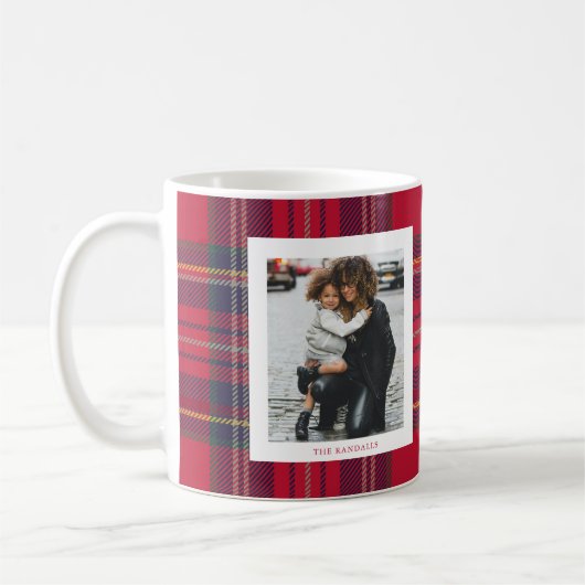 Modern Red Plaid Rustic Monogram Photo Christmas Koffiemok (Links)