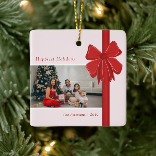 Modern Red Ribbon Bow Wrap Photo Christmas Keramisch Ornament (Boom)