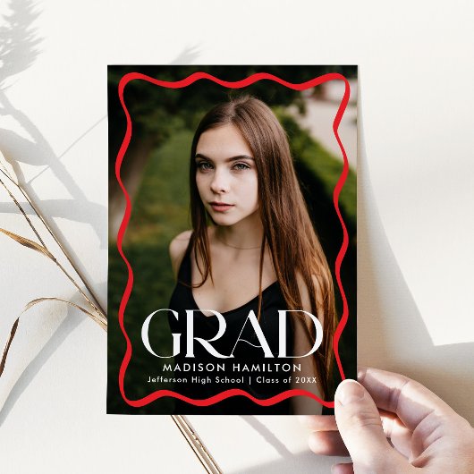 Modern Red Wavy Lijst Afstudeerder 2 Foto Afstuder Aankondiging