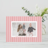 Modern Red White Lijst Stripes Foto Feestdagenkaart (Staand voorkant)