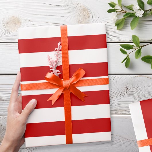 Modern Red White Stripes kerst Cadeaupapier