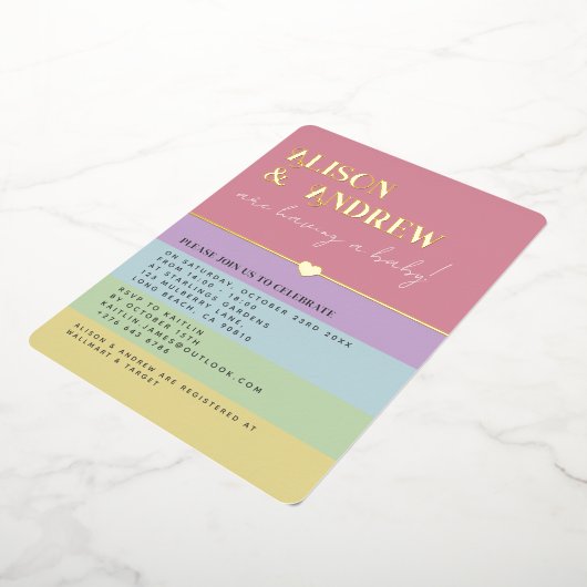 Modern Regenboog en Gold Couple's Baby shower Folie Uitnodiging (Gedraaid)