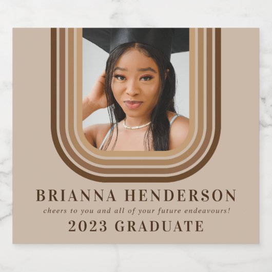 Modern Retro Brown en neutraal Afstuderen Sparkling Wijnetiket (Enkel label)