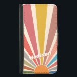 Modern Retro Custom Name Fun  Rainbow<br><div class="desc">De moderne retro leuke regenboogzonnestraalbehuizing is het perfecte accessoire voor iedereen die een pop van kleur en persoonlijkheid aan hun telefoon wil toevoegen. Het hoesje is voorzien van een levendig en speels regenboogzonnestraalvormig ontwerp dat doet denken aan het tijdperk van de jaren '70, terwijl het tevens moderne ontwerpelementen bevat. De...</div>