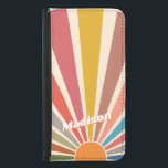 Modern Retro Custom Name Fun  Rainbow<br><div class="desc">De moderne retro leuke regenboogzonnestraalbehuizing is het perfecte accessoire voor iedereen die een pop van kleur en persoonlijkheid aan hun telefoon wil toevoegen. Het hoesje is voorzien van een levendig en speels regenboogzonnestraalvormig ontwerp dat doet denken aan het tijdperk van de jaren '70, terwijl het tevens moderne ontwerpelementen bevat. De...</div>