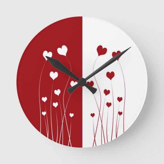 Modern Romantic Red White Love Hearts Ronde Klok (Voorkant)