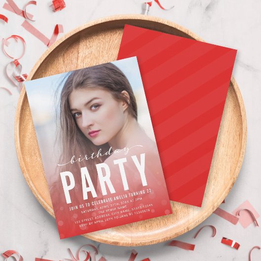 Modern rood Confetti elke leeftijd foto verjaardag Kaart
