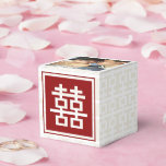 Modern rood dubbel geluk Chinees bruiloft foto Bedankdoosjes<br><div class="desc">Ontworpen door: fat*fa*tin. Eenvoudig aan te passen met uw eigen tekst,  foto of afbeelding. Voor douaneverzoeken,  te contacteren gelieve vet*fa*tin direct. Aangepaste kosten zijn van toepassing op www.zazzle.com/fat_fa_tin www.zazzle.com/color_therapy www.zazzle.com/fatfatin_blue_knot www.zazzle.com/fatfatin_red_knot www.zazzle.com/fatfatin_box www.zazzle.com/fatfatin_ink</div>