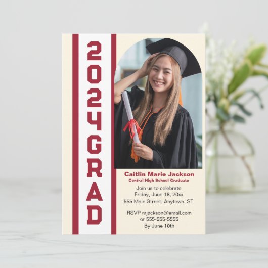 Modern, Rood en Wit Foto Afstuderen Kaart (Staand voorkant)