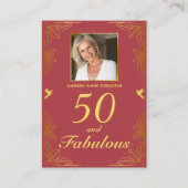 Modern Rood Goud 50 Fabulous Verjaardag QR Code Informatiekaartje (Voorkant)