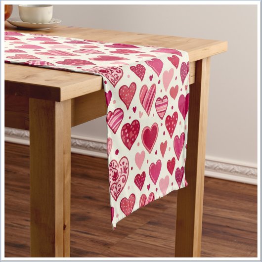 Modern Rood & Roze Hartjes Patroon Korte Tafelloper