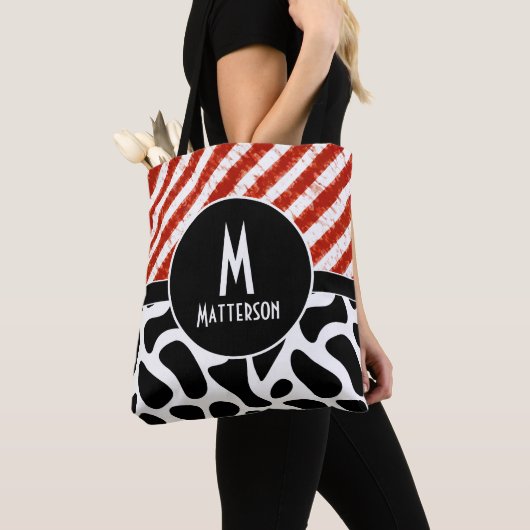 Modern Rood Wit Zwart Patroon Monogram Aangepast Tote Bag (Dichtbij)