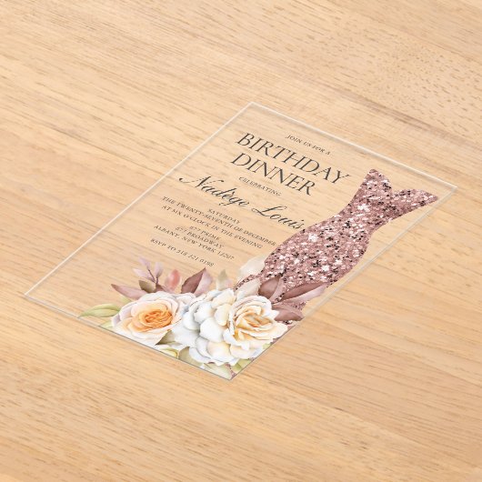 Modern Roos Gold Blush Floral Dress Verjaardag Acryl Uitnodigingen (Laagn)