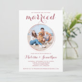 Modern Roos Gold Custom Pet Photo Dog Wedding Kaart (Staand voorkant)