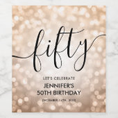 Modern Roos Gold Glitter Lights 50e Verjaardag Wijn Etiket (Enkel label)