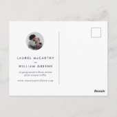 Modern Roos Gold Rings Monogram Navy Save the Date Briefkaart (Achterkant)