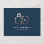 Modern Roos Gold Rings Monogram Navy Save the Date Briefkaart (Voorkant)