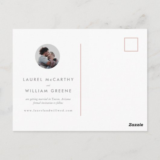 Modern Roos Gold Rings Monogram Save the Date Briefkaart (Achterkant)