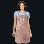 Modern Roos Goud Roze Luipaard Cheetah Monogram Schort<br><div class="desc">Het ontwerp toont een modern, elegant en chique faux geprint rozen gouden folie luipaard cheetah dierenprint op de top van een rozen roze achtergrond. Het is cool, uniek en trendy. Pas dit ontwerp gewoon aan met uw eigen gepersonaliseerde monogram naam en initiaal. ***BELANGRIJKE ONTWERPOPMERKING: Voor elk aangepast ontwerpverzoek, zoals bijpassende...</div>