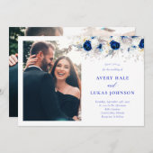 Modern Royal Blauw & Wit Bloemen Foto Bruiloft Kaart (Voorkant / Achterkant)