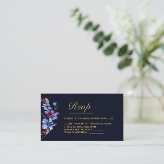 Modern Royal Blue Floral Wedding RSVP Card Informatiekaartje (Staand voorkant)