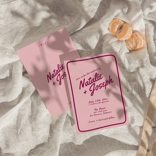 Modern Roze Bourgondië Retro Fun Whimsical Bruilof Kaart