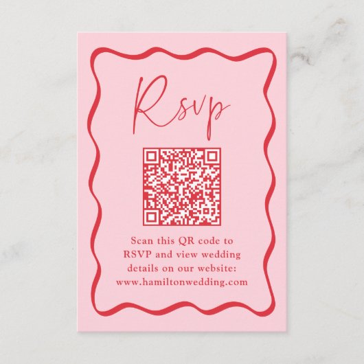 Modern Roze en Rode Golvende Lijst QR Code RSVP Informatiekaartje (Voorkant)