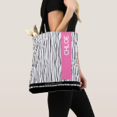 Modern roze en zwart gepersonaliseerd tote bag (Dichtbij)