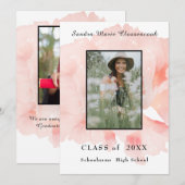 Modern roze floraal minimalistisch afstuderen aankondiging (Voorkant / Achterkant)