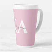 Modern roze gepersonaliseerde monogram naam - latte mok (Rechterhoek)