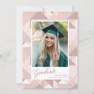 Modern roze glitter Script Girl Photo Afstuderen Aankondiging