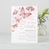 Modern roze Hij geeft me vlinders Vrijgezellenfees Kaart (Staand voorkant)