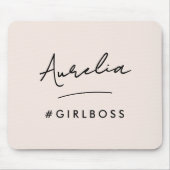 Modern Roze Meisje Baas Script Naam Beste Girly Gi Muismat (Voorkant)