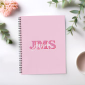 Modern roze rood drie letter Initiaal monogram Notitieboek