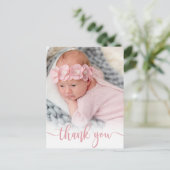 Modern roze script pasgeboren Baby foto dank u Briefkaart (Staand voorkant)
