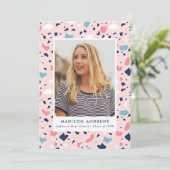 Modern roze Terrazzo foto afstudeerfeest Kaart (Staand voorkant)