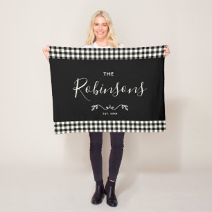 Modern Rustic Buffalo Check Plays Family Script Fleece Deken