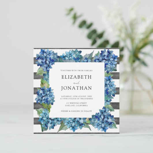 Modern Rustic Gray Blue Hydrangeas Striped Wedding Kaart (Staand voorkant)
