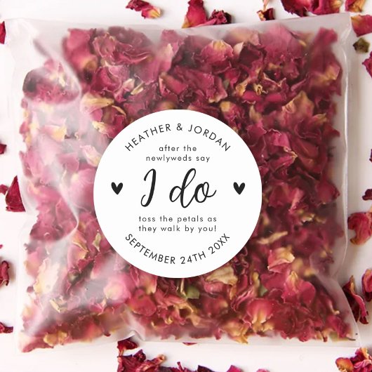 Modern Rustic Wedding Toss me Confetti Favor Ronde Sticker