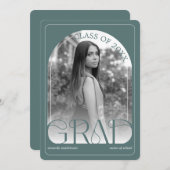 Modern Sage Green Arch Graduation Announcement Aankondiging (Voorkant / Achterkant)