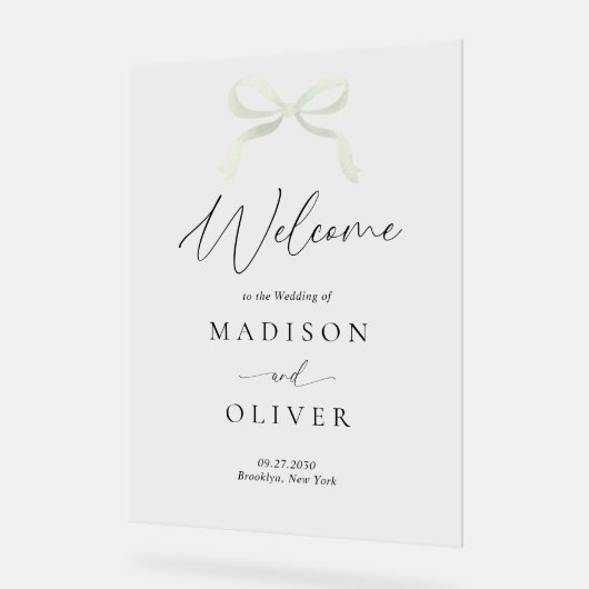 Modern Sage Green Bow Monogram Wedding Welcome Acryl Bord (Hoek)