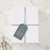 Modern Sage Green Elegant White Script Wedding Cadeaulabel (Met Touw)