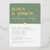 Modern Sage Green en Gold Couple's Baby shower Folie Uitnodiging (Voorkant)