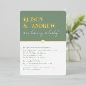 Modern Sage Green en Gold Couple's Baby shower Folie Uitnodiging (Staand Voorkant)