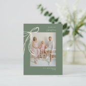 Modern Sage Green Family Foto Kerstgroet Briefkaart (Staand voorkant)