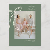 Modern Sage Green Family Foto Kerstgroet Briefkaart (Voorkant)