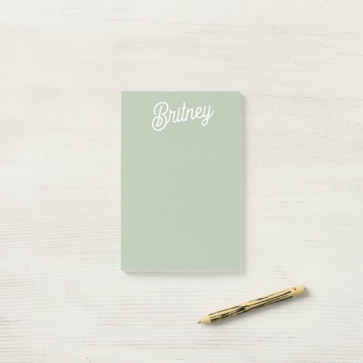 Modern Sage Green gepersonaliseerd monogram en naa Post-it® Notes (Op bureau)
