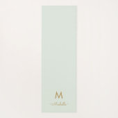 Modern Sage Green Gold Script Monogram Yogamat (Achterkant)