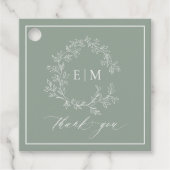 Modern Sage Green Leafy Crest Monogram Weddenschap Bedankjes Labels (Voorkant)